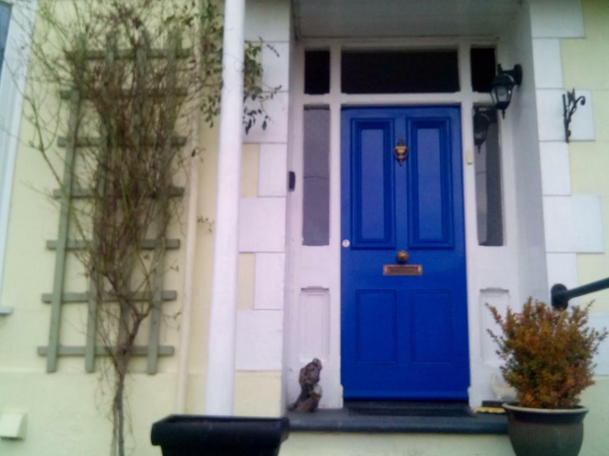 Y Garreg Wen Bed and Breakfast Llanybyther Eksteriør billede